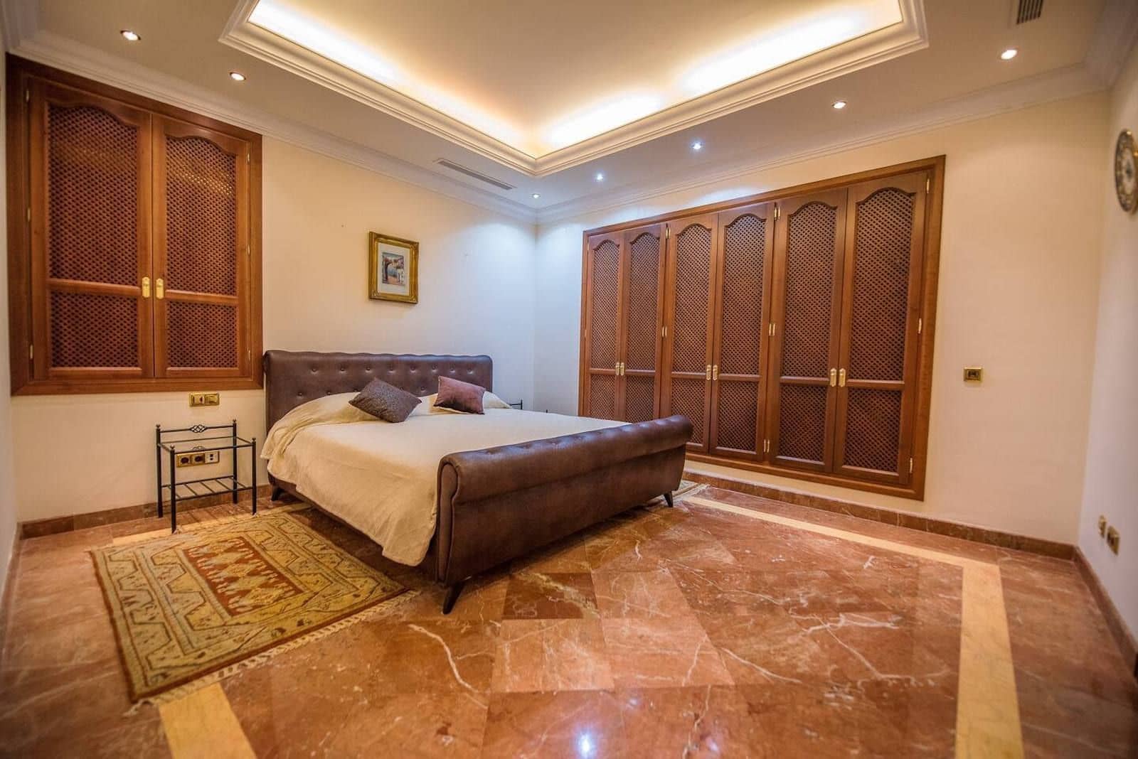 8 makuuhuone Huvila myytävänä paikassa La Zagaleta - 5 850 000 € (Ref: 9455987)