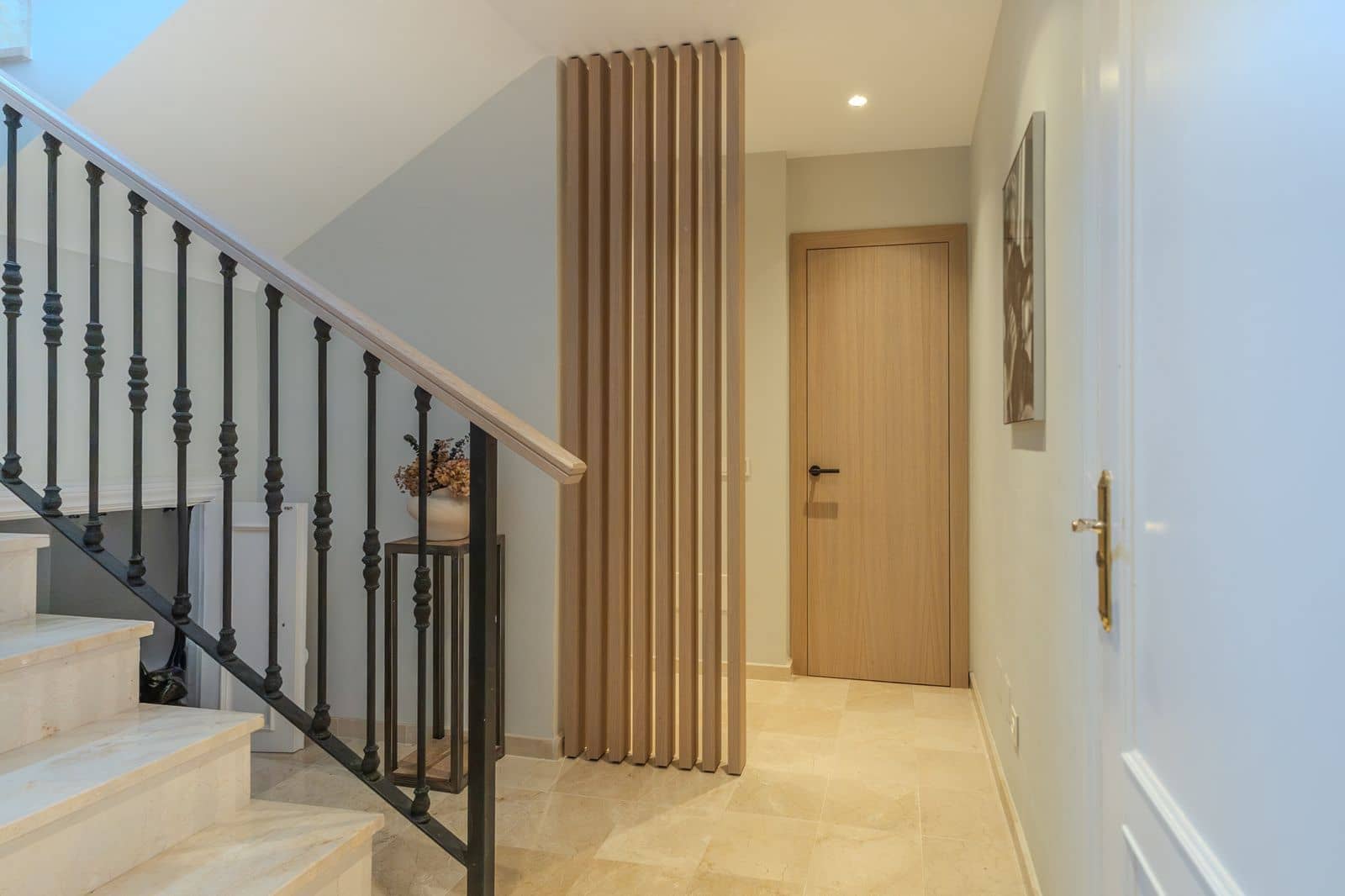 4 makuuhuone Paritalo myytävänä paikassa Nueva Andalucia - 2 395 000 € (Ref: 9455991)