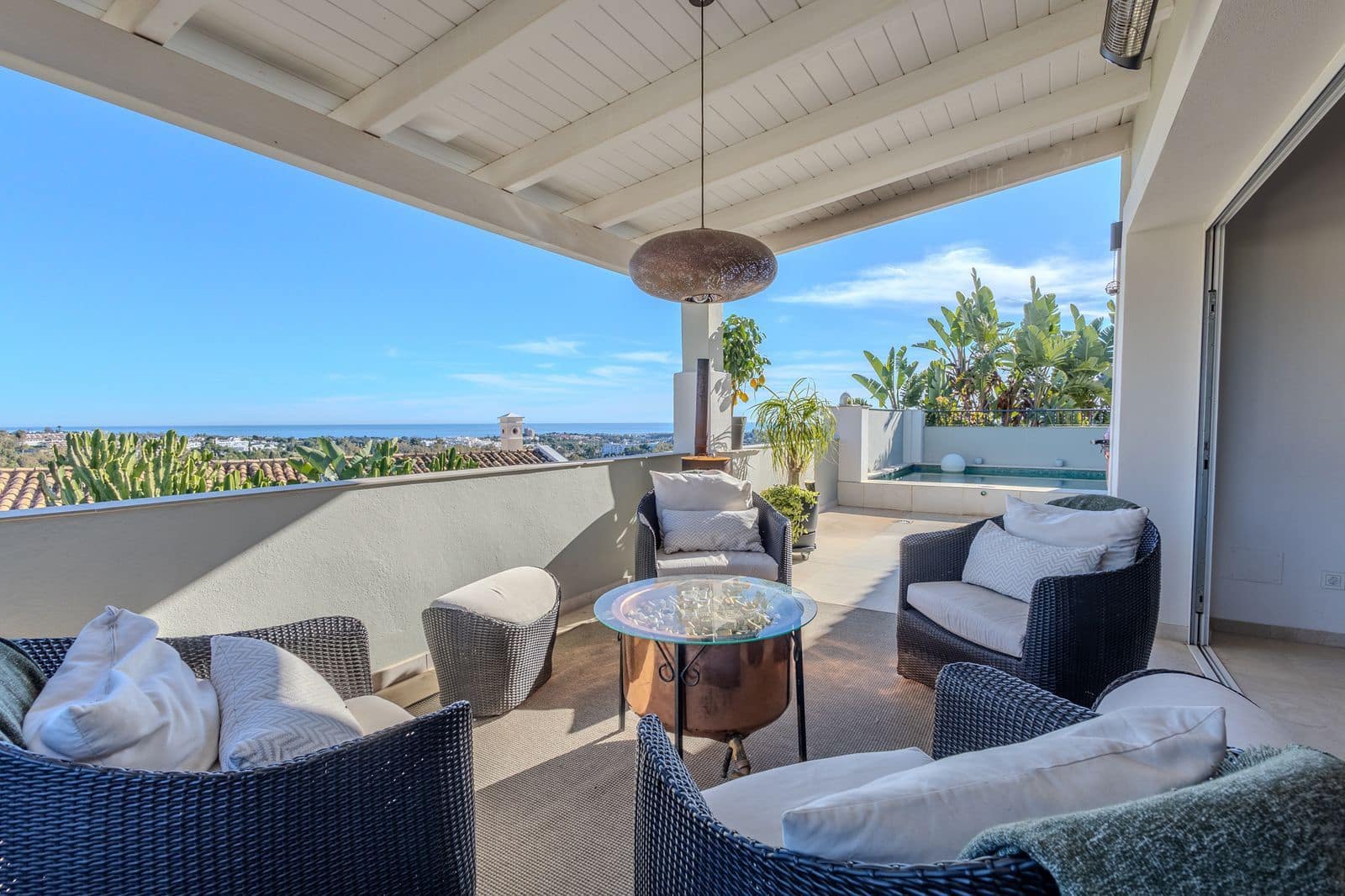 4 makuuhuone Paritalo myytävänä paikassa Nueva Andalucia - 2 395 000 € (Ref: 9455991)