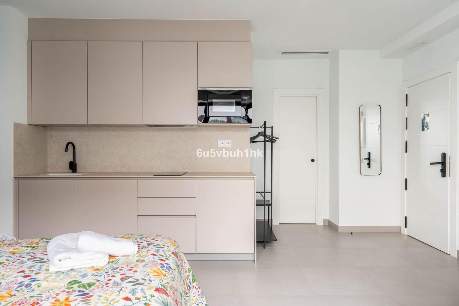 15 bedroom Townhouse for sale in Malaga city - € 4,800,000 (Ref: 9455992)