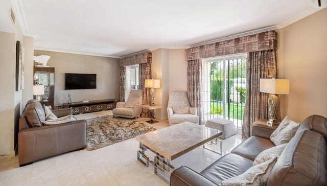 4 makuuhuone Omakotitalo myytävänä paikassa La Quinta, Benahavís - 1 050 000 € (Ref: 9455993)