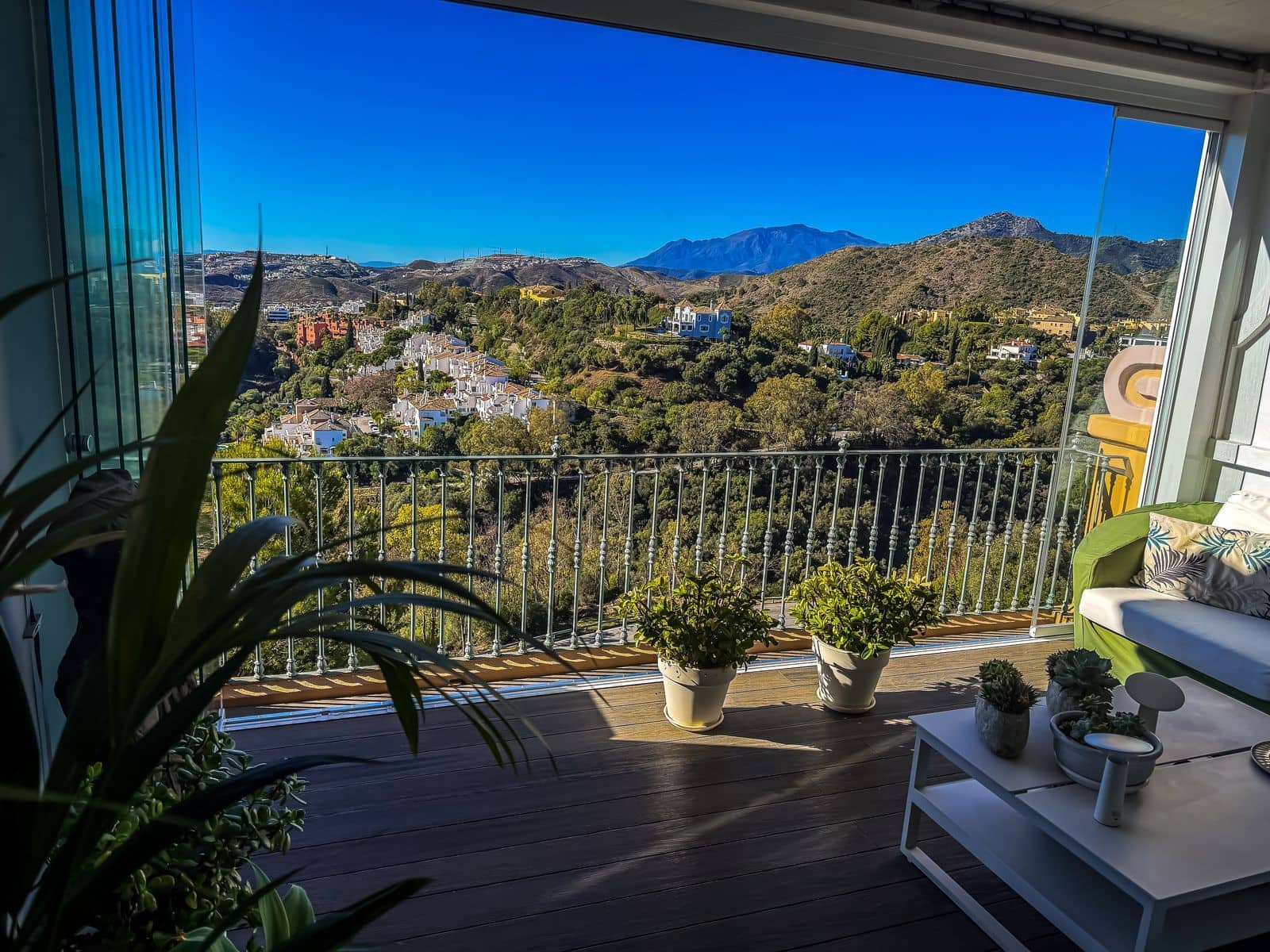 2 sovrum Takvåning till salu i Benahavis - 680 000 € (Ref: 9455994)