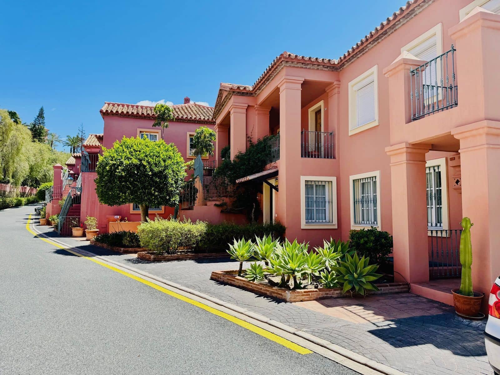 2 sovrum Takvåning till salu i Benahavis - 680 000 € (Ref: 9455994)