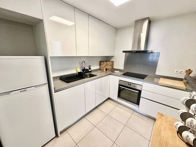 3 soveværelse Lejlighed til salg i Nueva Andalucia, Marbella - € 420.000 (Ref: 9455997)