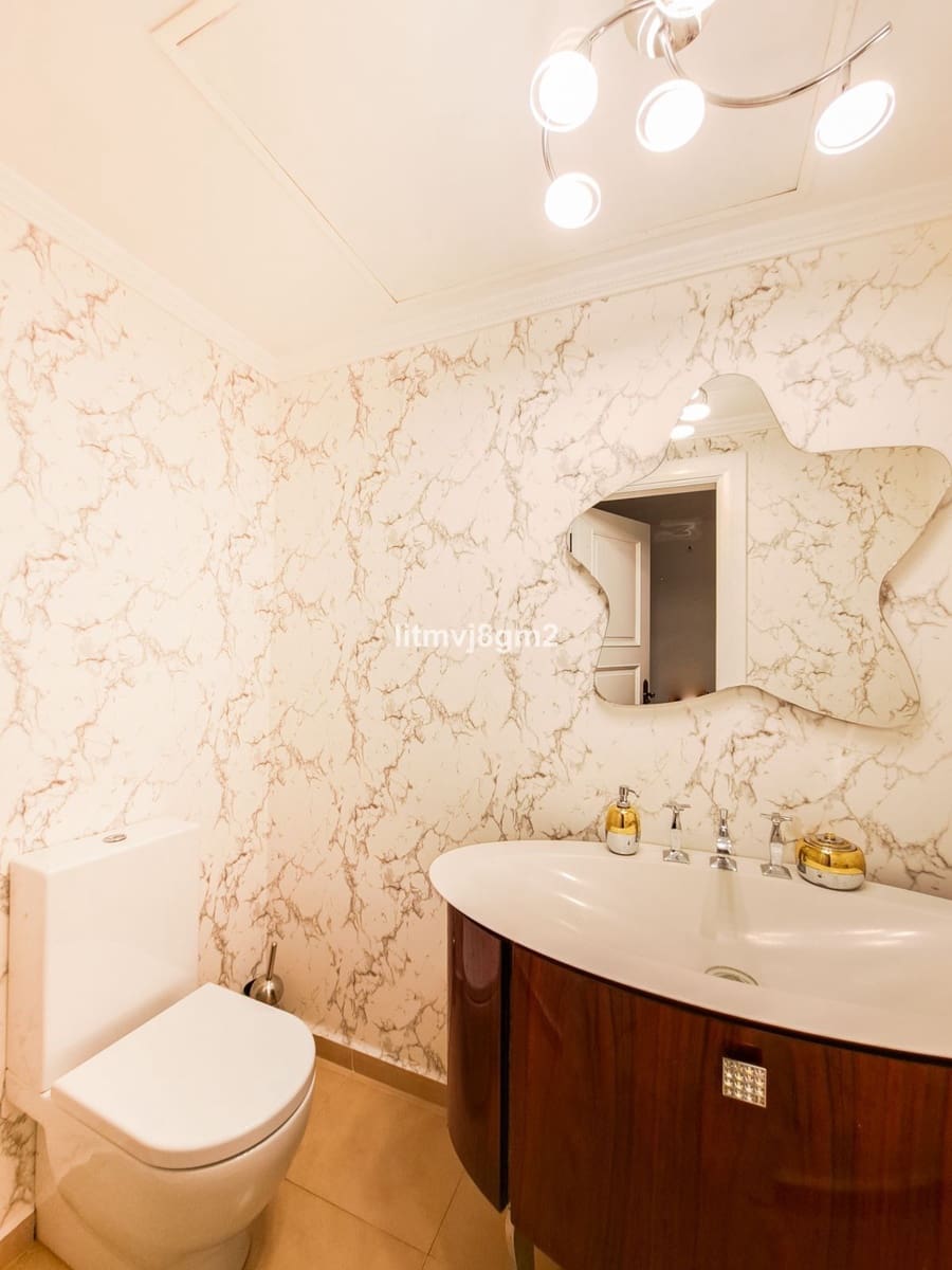 5 slaapkamer Villa te koop in Benahavis - € 1.900.000 (Ref: 9456002)