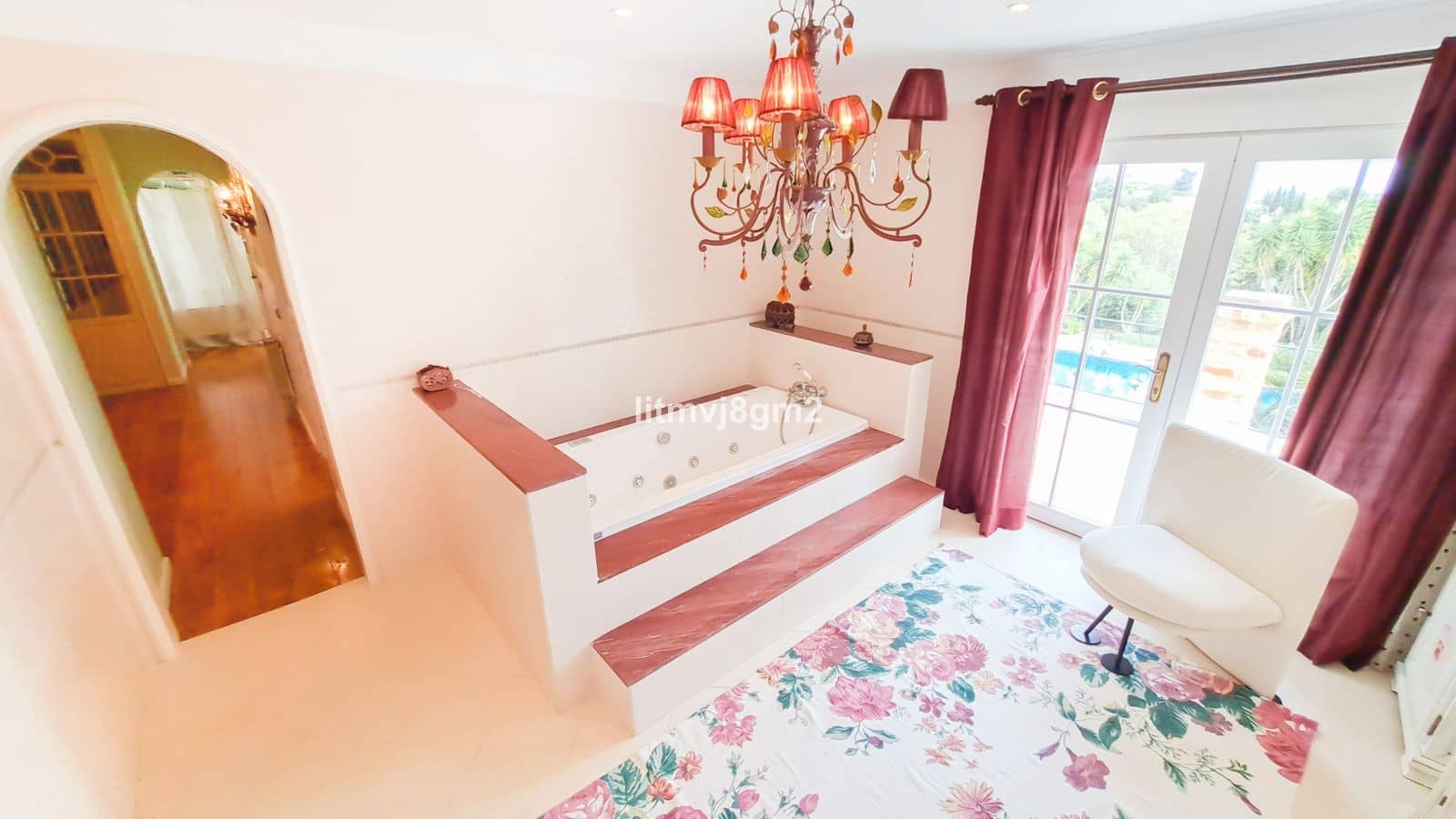 5 slaapkamer Villa te koop in Benahavis - € 1.900.000 (Ref: 9456002)