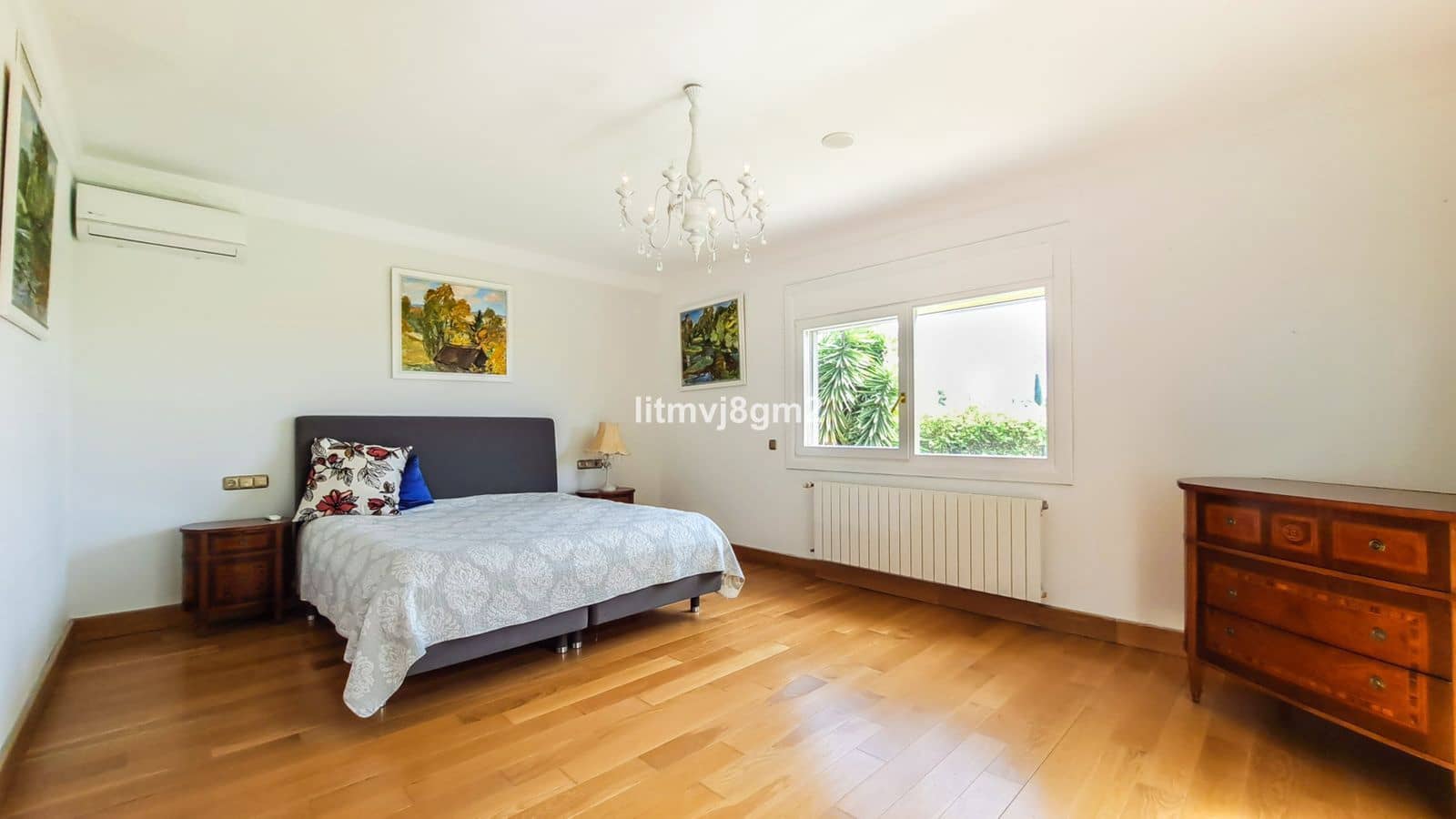 5 slaapkamer Villa te koop in Benahavis - € 1.900.000 (Ref: 9456002)