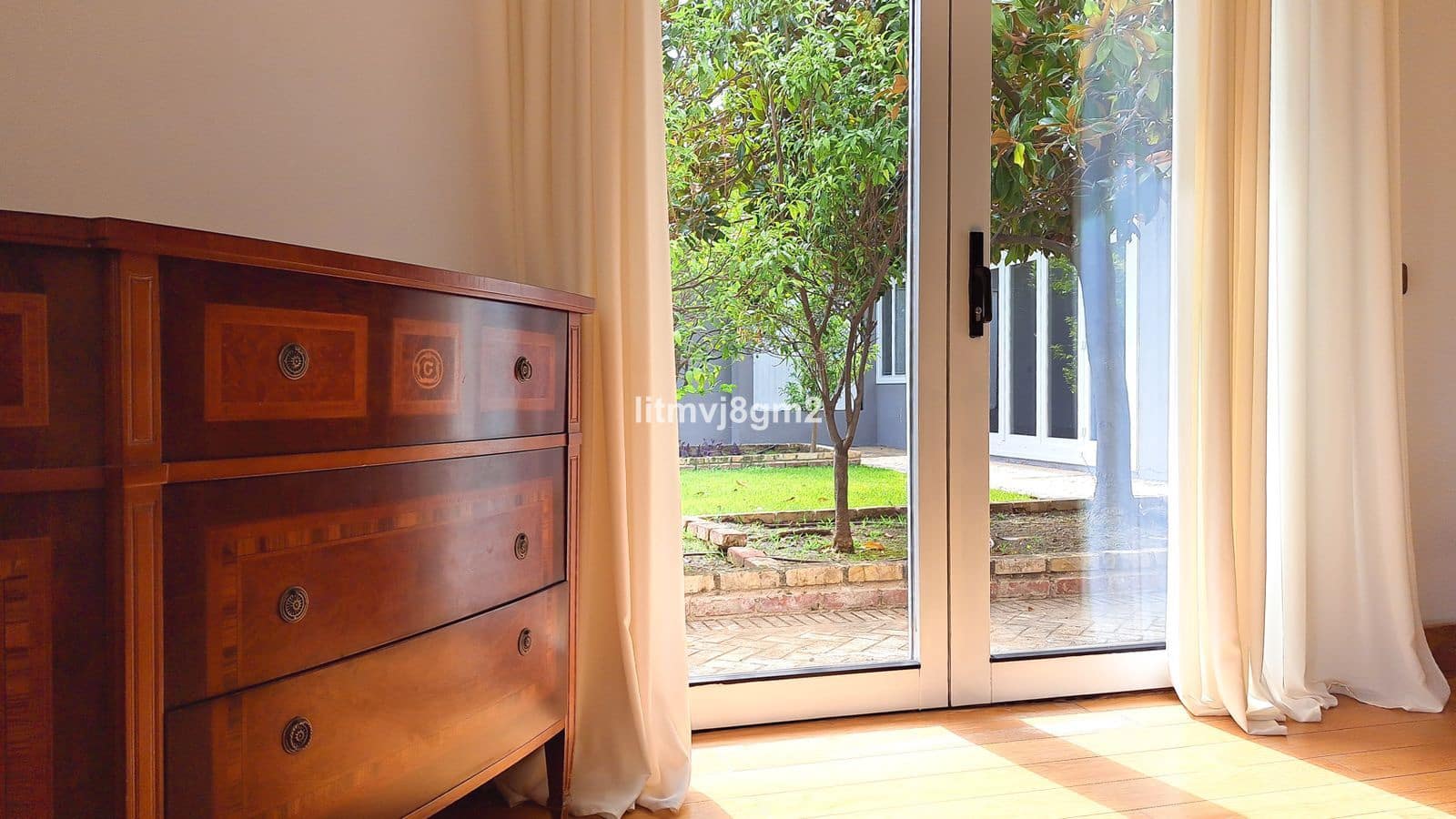 5 slaapkamer Villa te koop in Benahavis - € 1.900.000 (Ref: 9456002)