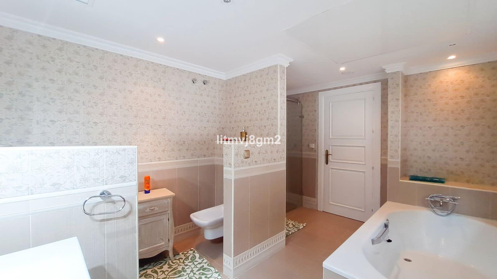 5 slaapkamer Villa te koop in Benahavis - € 1.900.000 (Ref: 9456002)