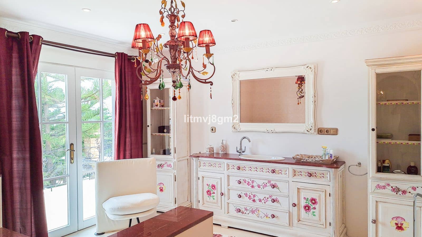 5 slaapkamer Villa te koop in Benahavis - € 1.900.000 (Ref: 9456002)