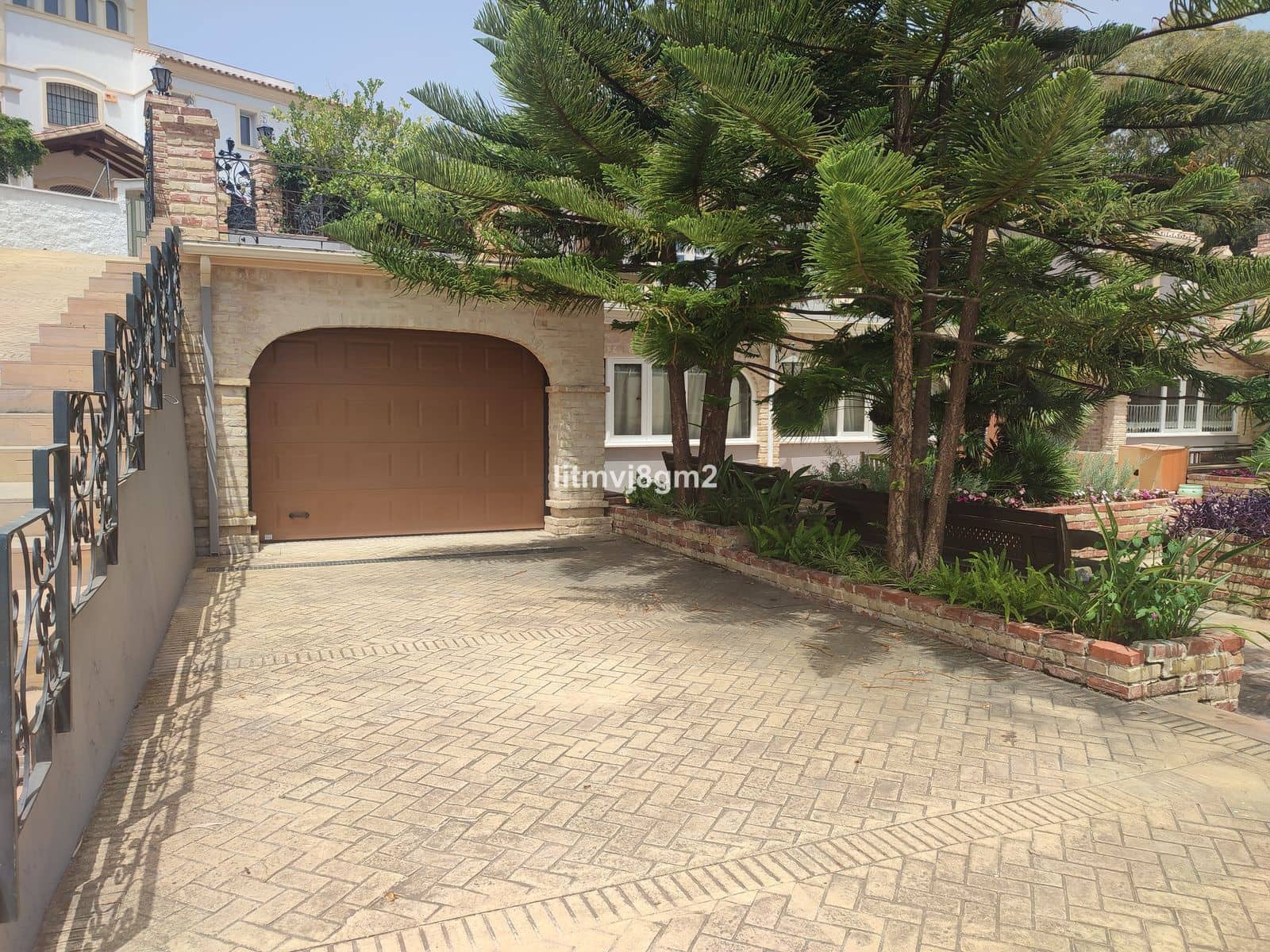 5 slaapkamer Villa te koop in Benahavis - € 1.900.000 (Ref: 9456002)