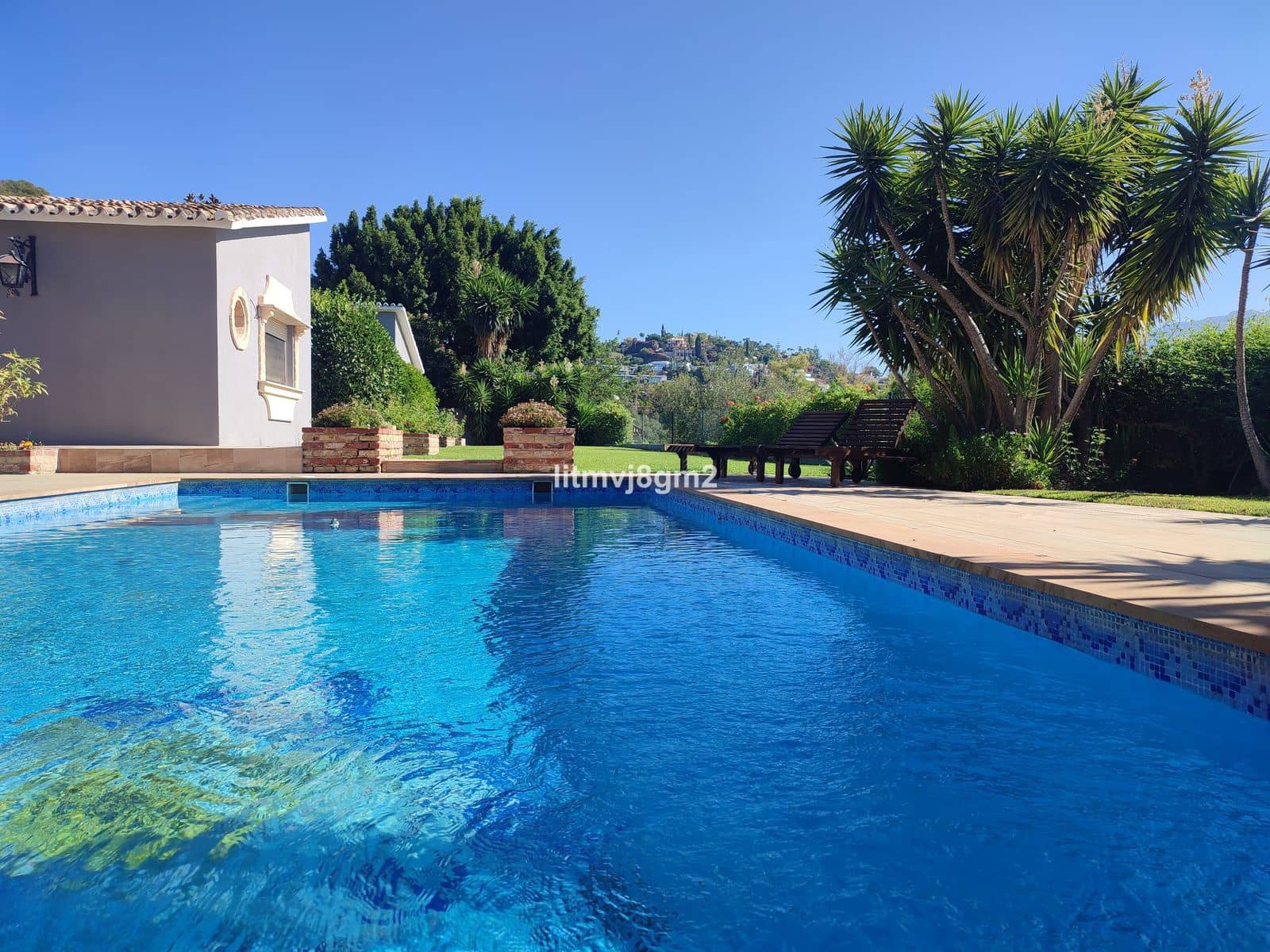 5 slaapkamer Villa te koop in Benahavis - € 1.900.000 (Ref: 9456002)