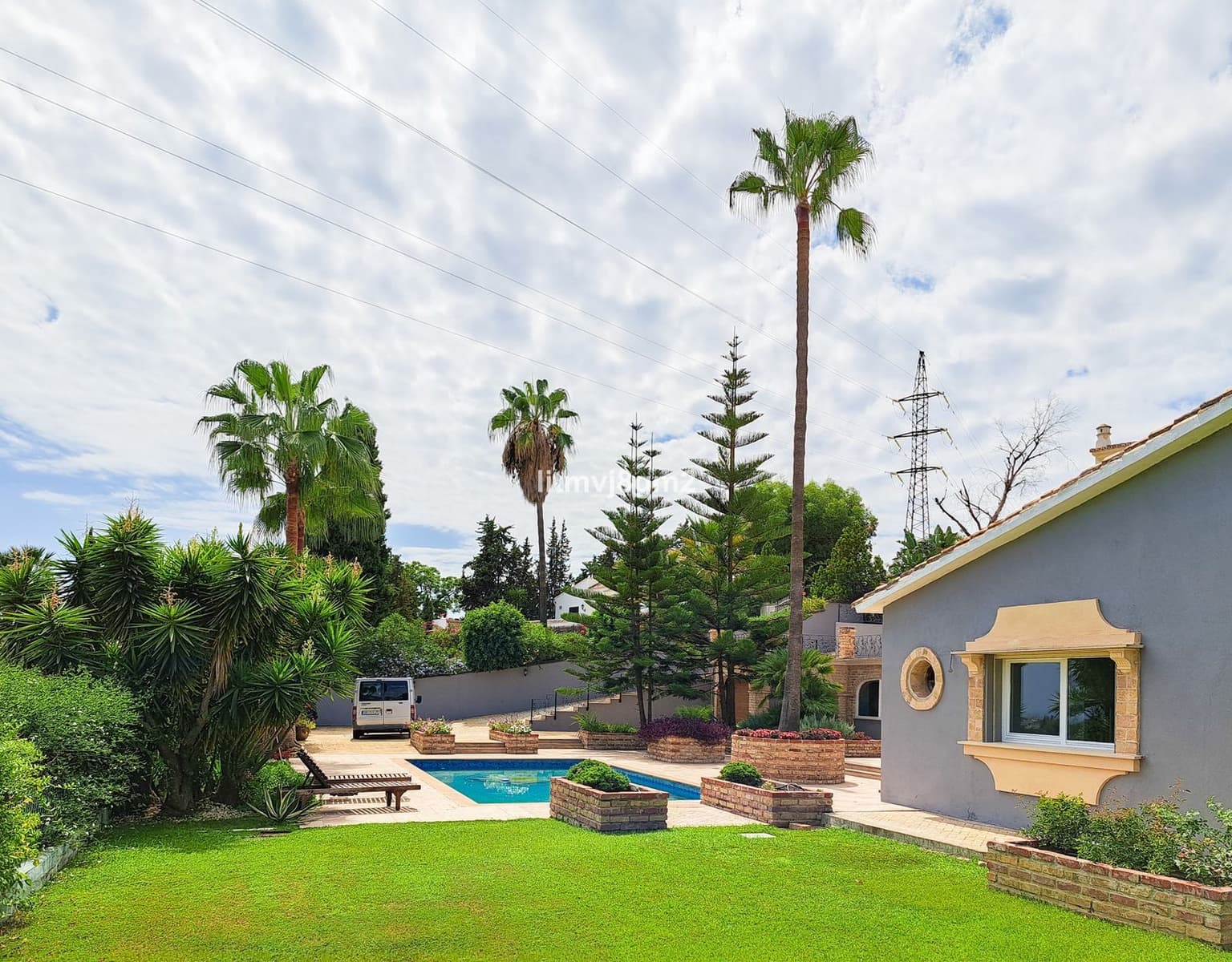 5 slaapkamer Villa te koop in Benahavis - € 1.900.000 (Ref: 9456002)