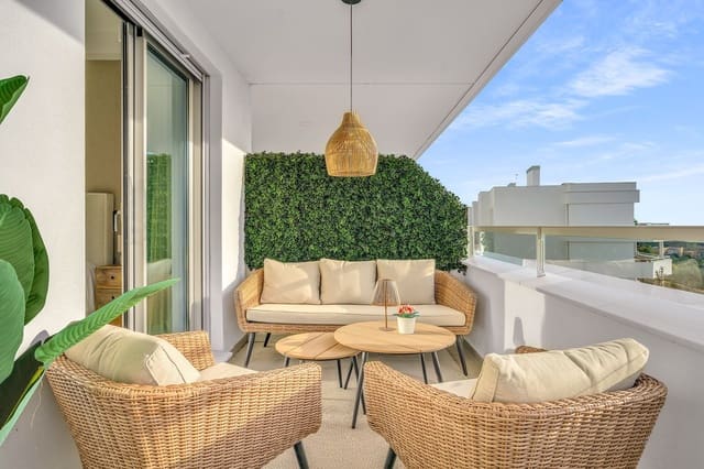 2 bedroom Apartment for sale in Cancelada, Estepona - € 410,000 (Ref: 9456003)