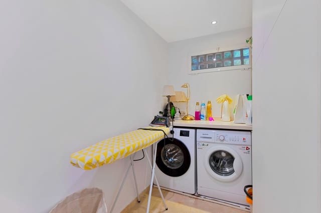 3 slaapkamer Appartement te koop in Sierra Blanca, Marbella - € 850.000 (Ref: 9456006)