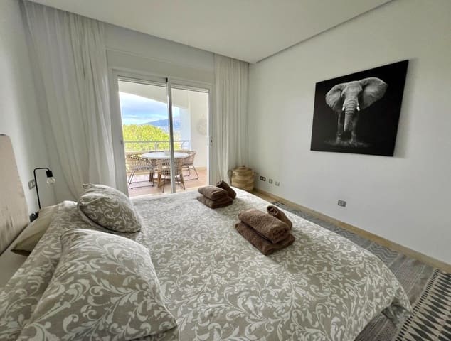 2 bedroom Apartment for sale in La Cala Golf, Mijas - € 395,000 (Ref: 9456009)