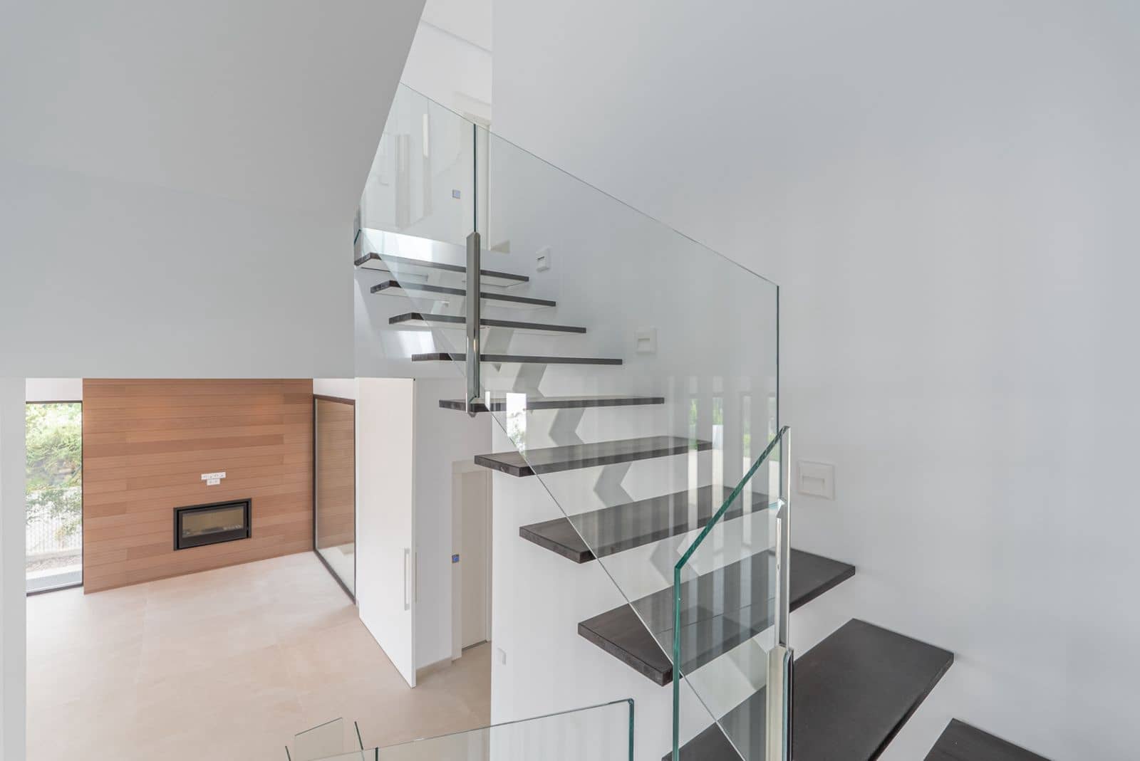 4 bedroom Villa for sale in Marbella - € 4,200,000 (Ref: 9456010)