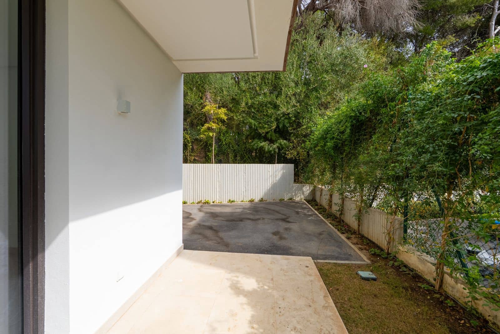 4 bedroom Villa for sale in Marbella - € 4,200,000 (Ref: 9456010)