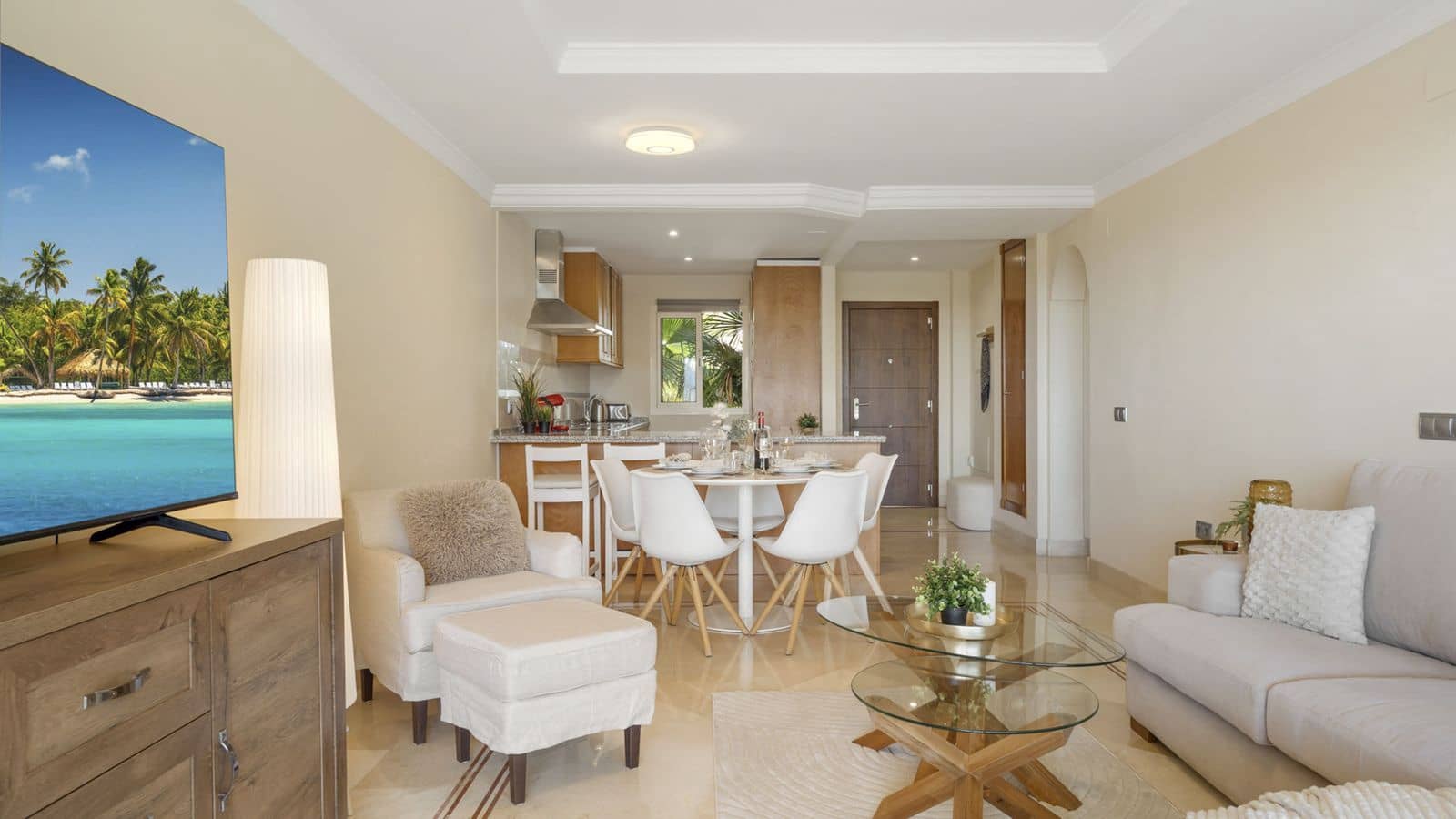 Apartamento de 2 habitaciones en Nueva Andalucia en venta - 575.000 € (Ref: 9456014)