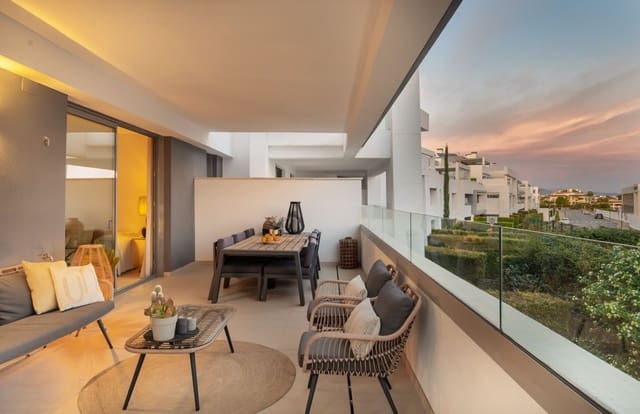 3 bedroom Apartment for sale in Selwo, Estepona - € 599,000 (Ref: 9456018)