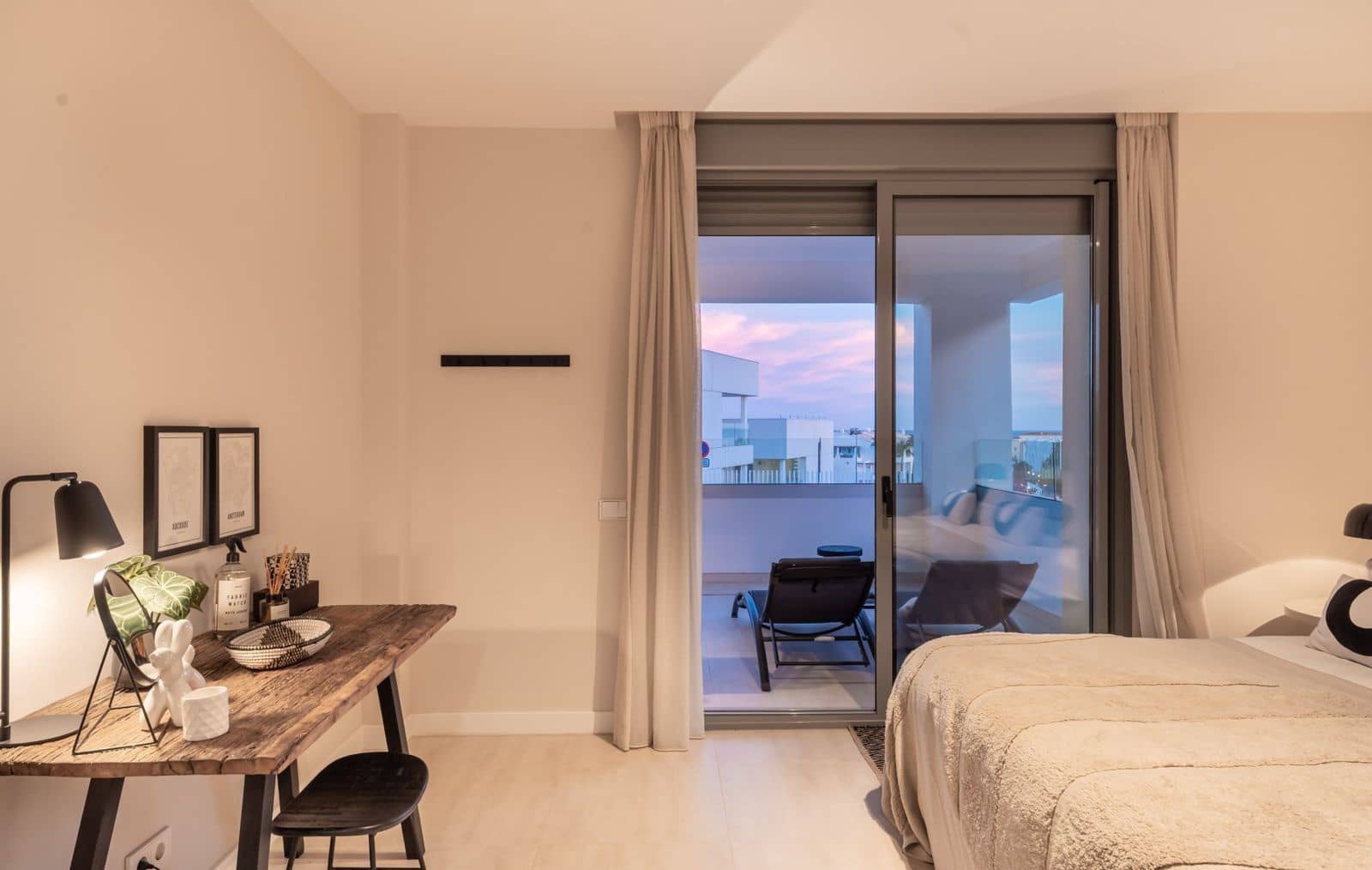 3 bedroom Apartment for sale in New Golden Mile - € 599,000 (Ref: 9456018)