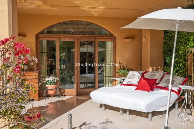 3 bedroom Villa for sale in Guadalmina Baja, Marbella - € 2,599,000 (Ref: 9456020)