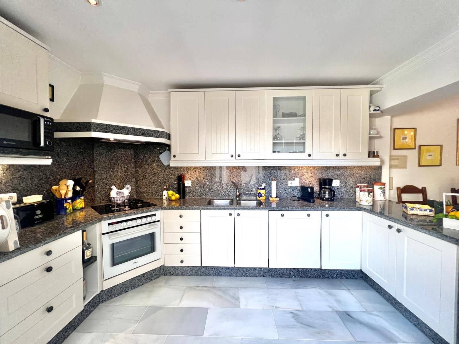 3 quarto Moradia Geminada para venda em New Golden Mile - 595 000 € (Ref: 9456026)