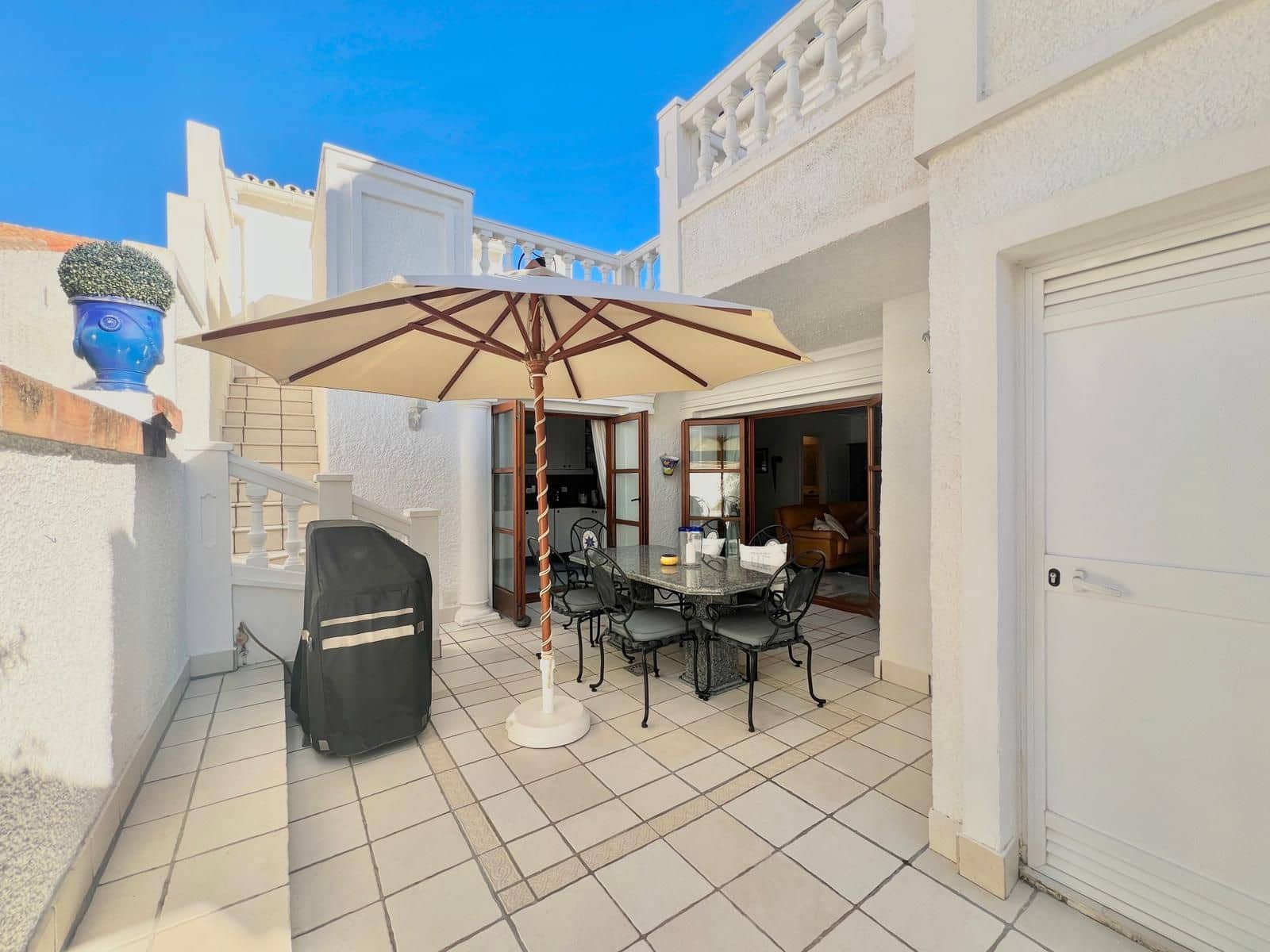 3 quarto Moradia Geminada para venda em New Golden Mile - 595 000 € (Ref: 9456026)