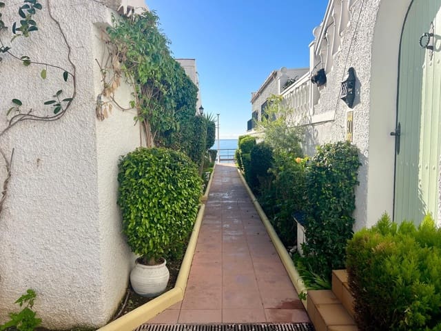 3 quarto Moradia Geminada para venda em New Golden Mile, Estepona - 595 000 € (Ref: 9456026)