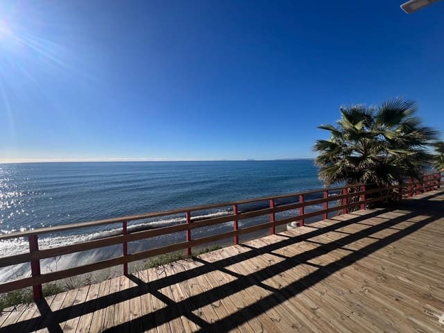 3 quarto Moradia Geminada para venda em New Golden Mile, Estepona - 595 000 € (Ref: 9456026)