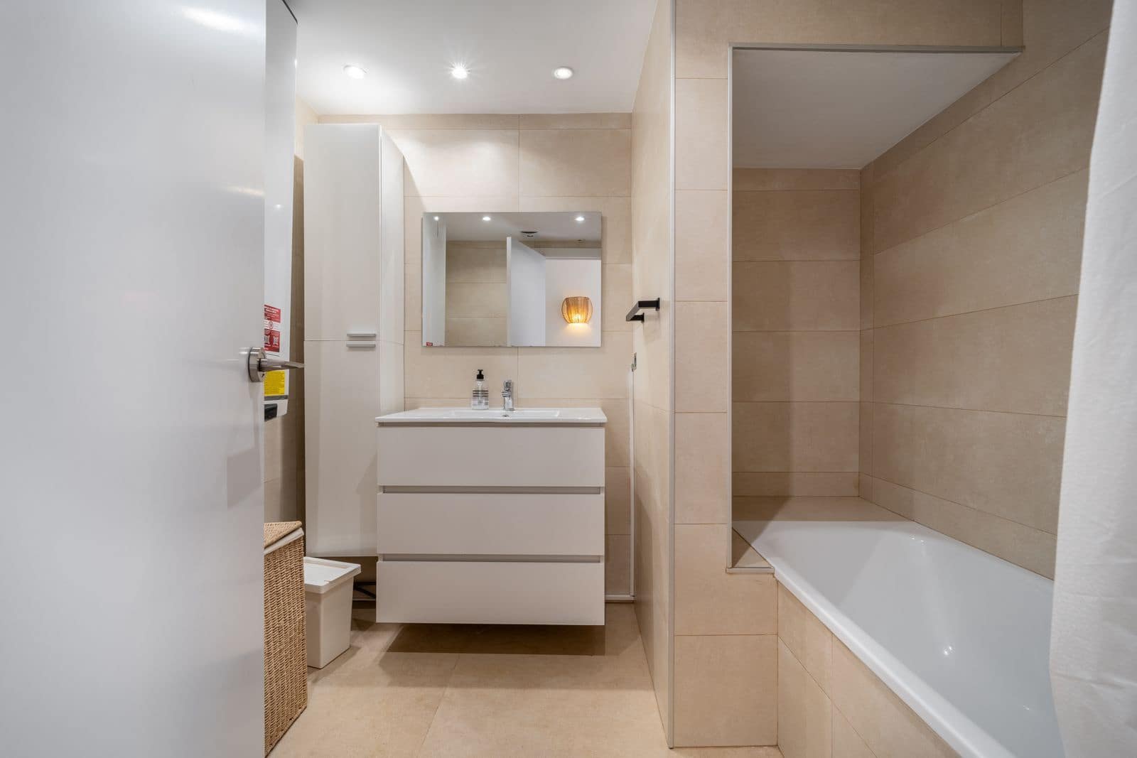 Casa de 3 habitaciones en Cabopino en venta - 545.000 € (Ref: 9456027)