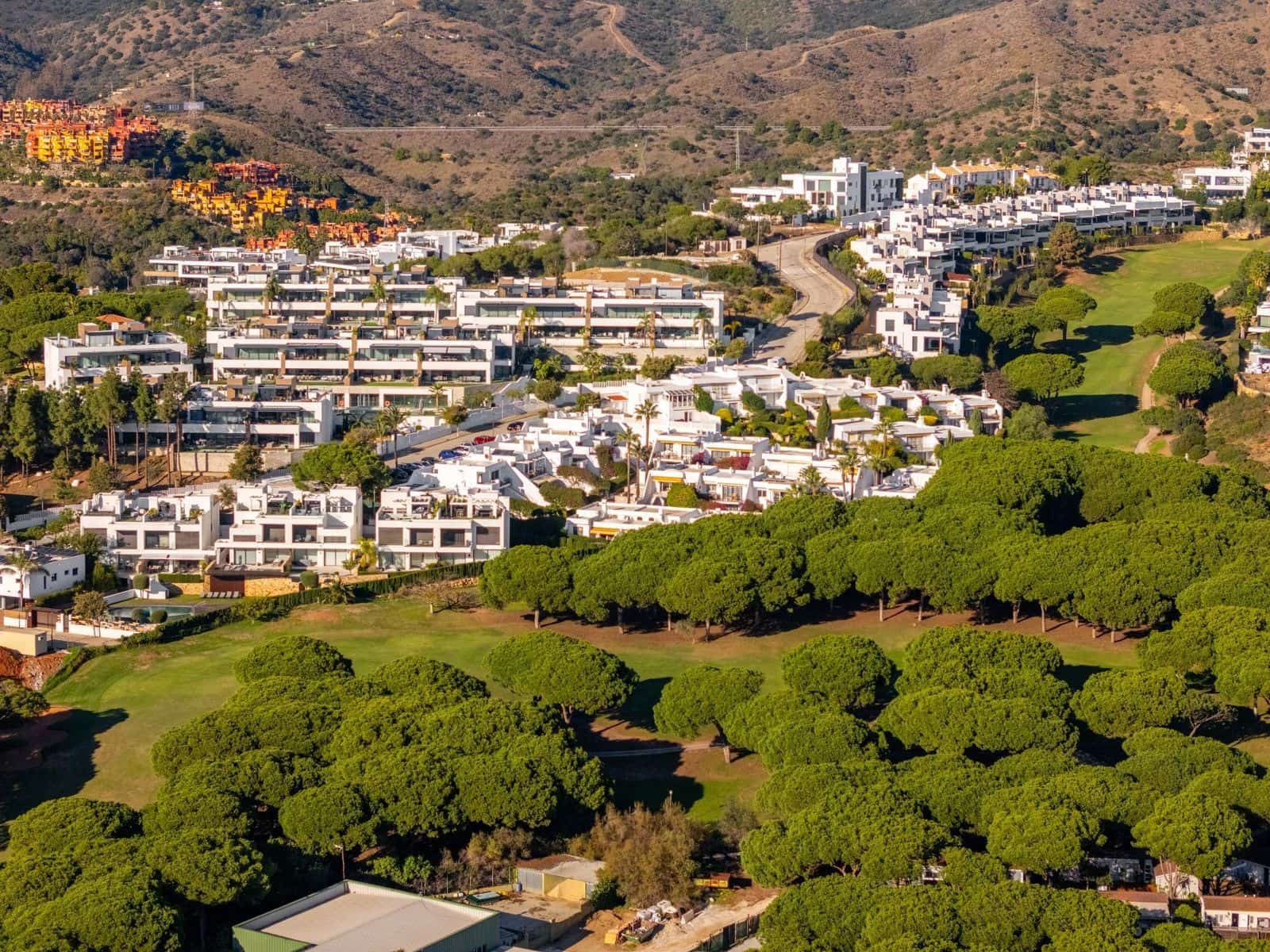 Casa de 3 habitaciones en Cabopino en venta - 545.000 € (Ref: 9456027)