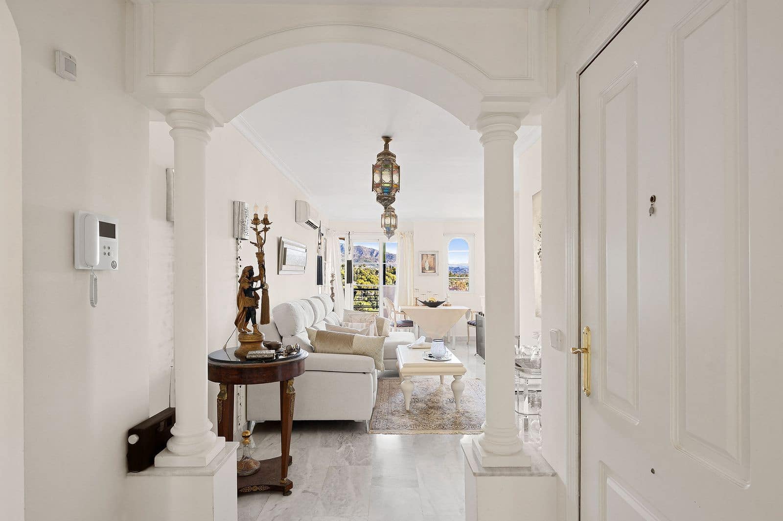 2 makuuhuone Huoneisto myytävänä paikassa Nueva Andalucia - 475 000 € (Ref: 9456029)