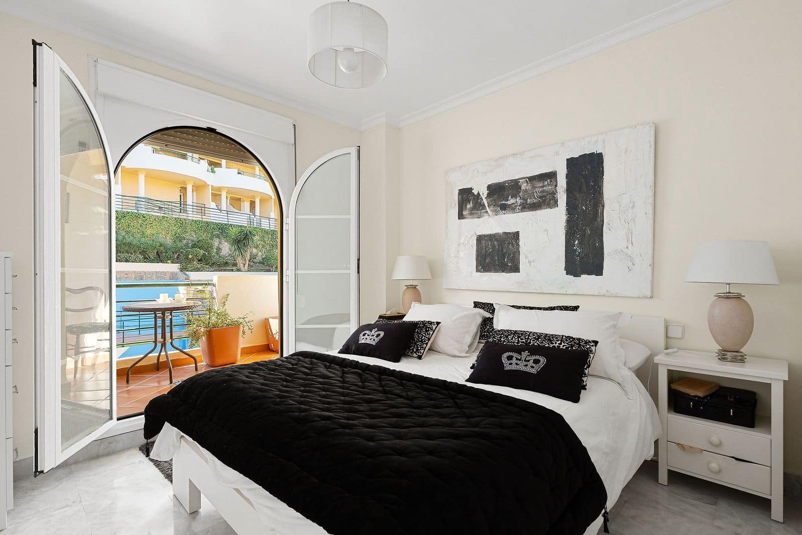 2 makuuhuone Huoneisto myytävänä paikassa Nueva Andalucia - 475 000 € (Ref: 9456029)