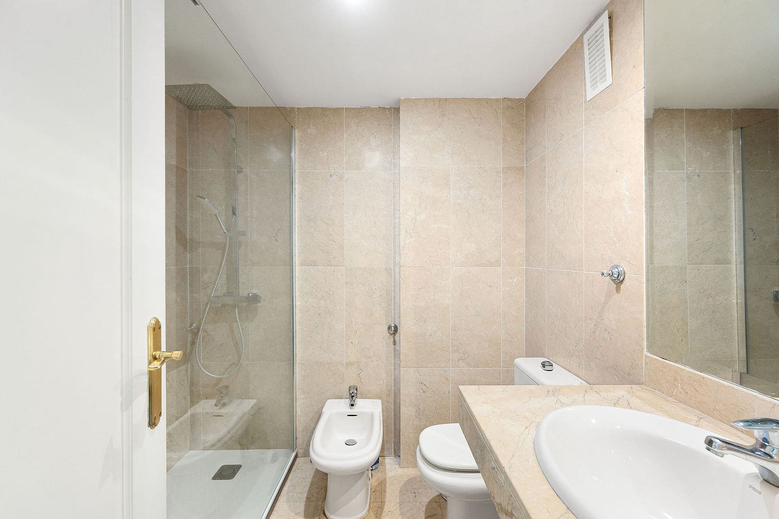 2 makuuhuone Huoneisto myytävänä paikassa Nueva Andalucia - 475 000 € (Ref: 9456029)