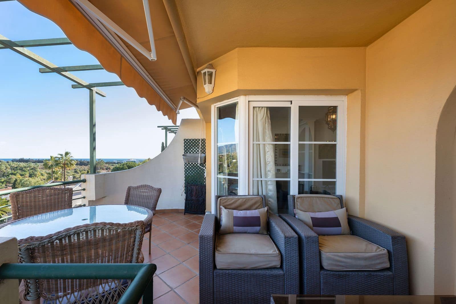 2 makuuhuone Huoneisto myytävänä paikassa Nueva Andalucia - 475 000 € (Ref: 9456029)