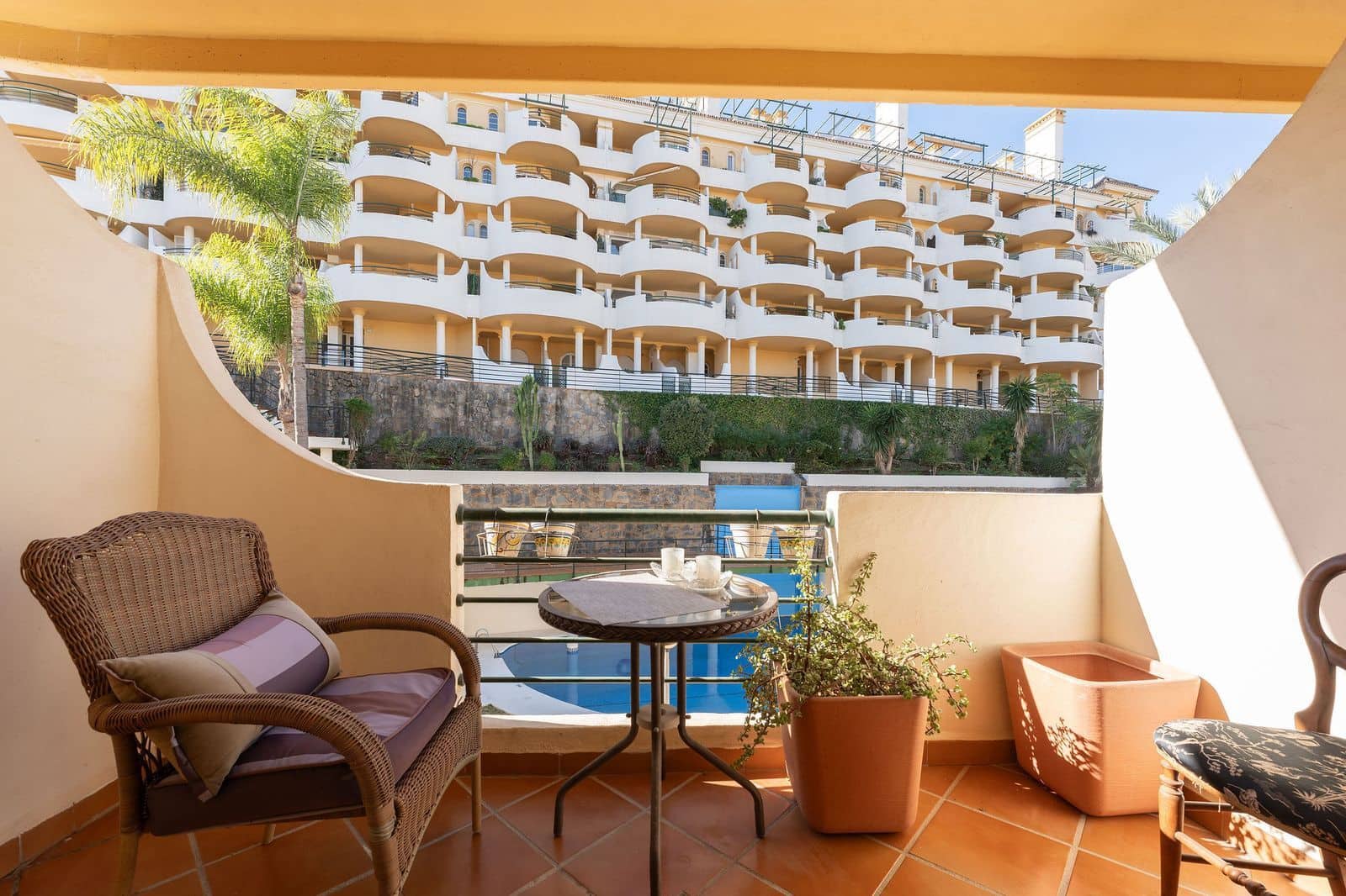 2 makuuhuone Huoneisto myytävänä paikassa Nueva Andalucia - 475 000 € (Ref: 9456029)