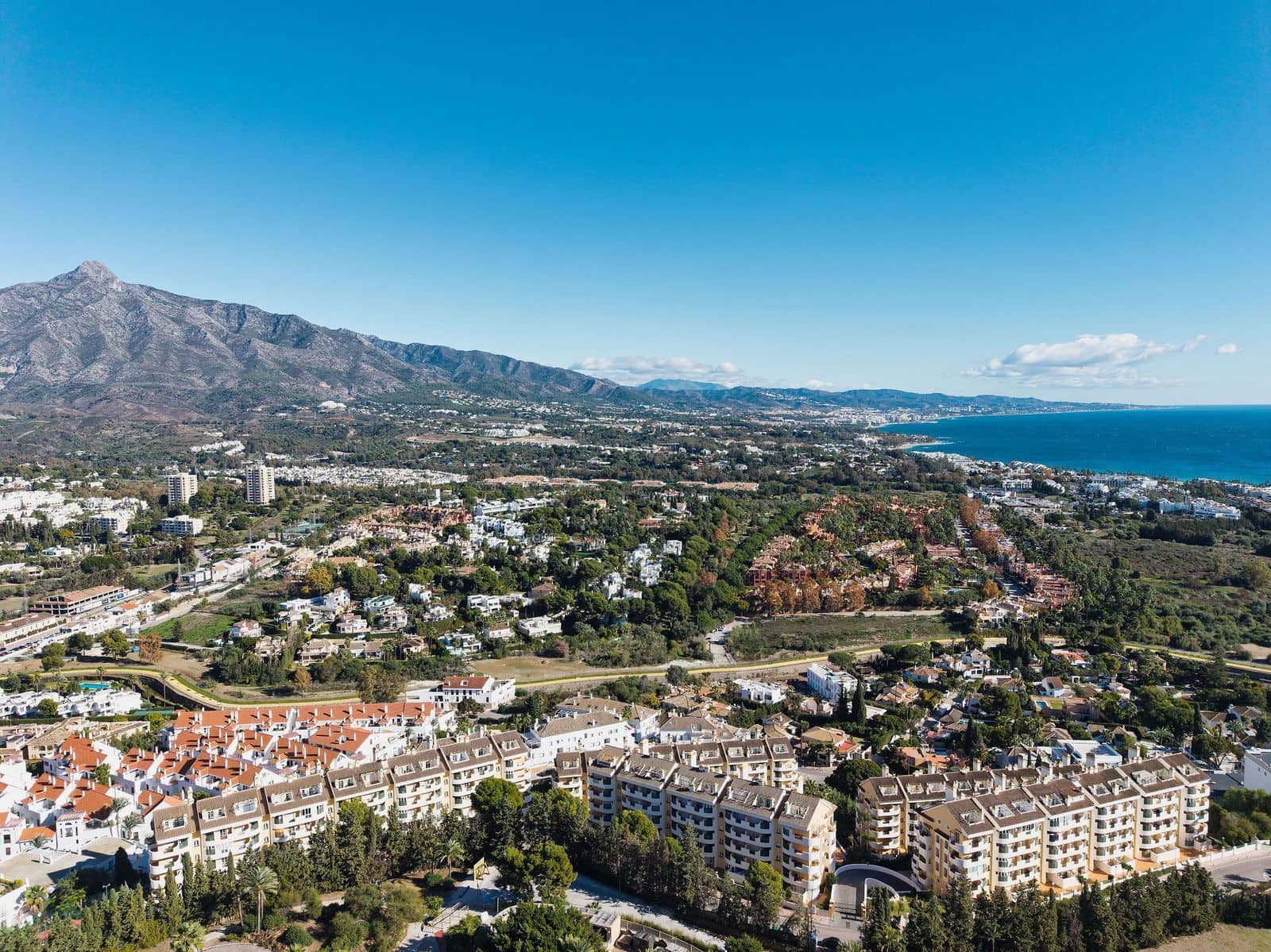 2 makuuhuone Huoneisto myytävänä paikassa Nueva Andalucia - 475 000 € (Ref: 9456029)