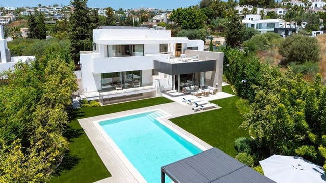 5 makuuhuone Huvila myytävänä paikassa Bel-Air, Estepona - 2 595 000 € (Ref: 9456034)