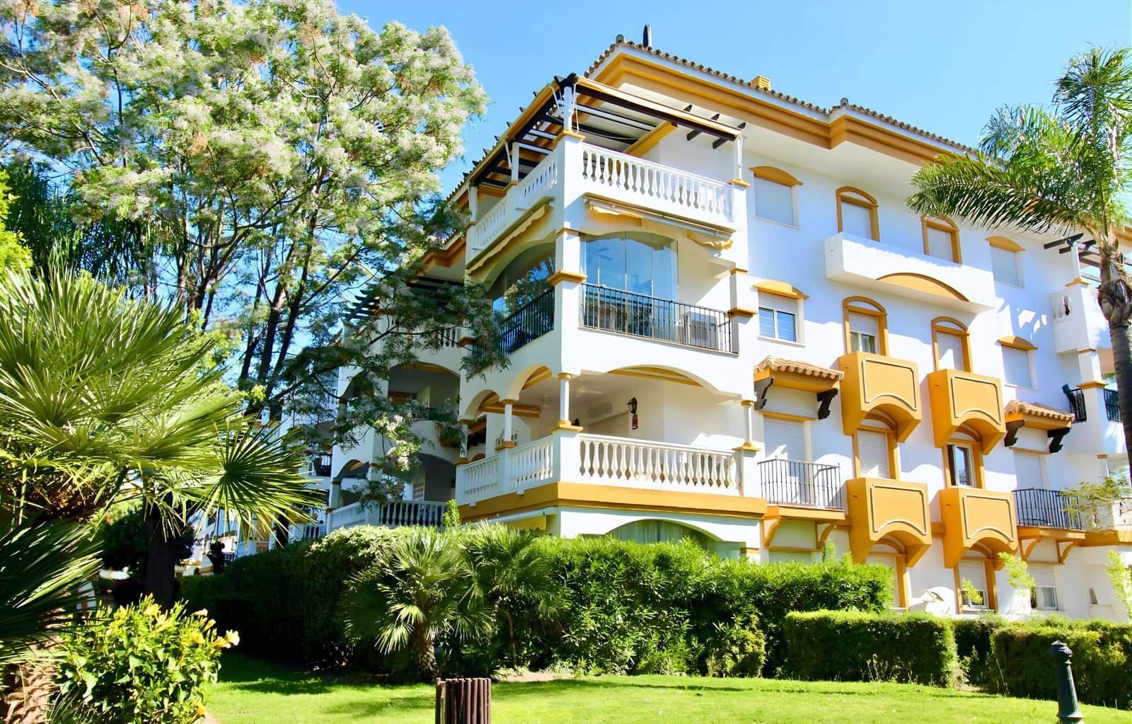 2 soverom Leilighet til salgs i Puerto Banus - € 410 000 (Ref: 9456038)