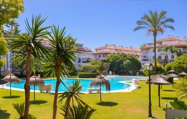 2 soverom Leilighet til salgs i Puerto Banus, Marbella - € 410 000 (Ref: 9456038)