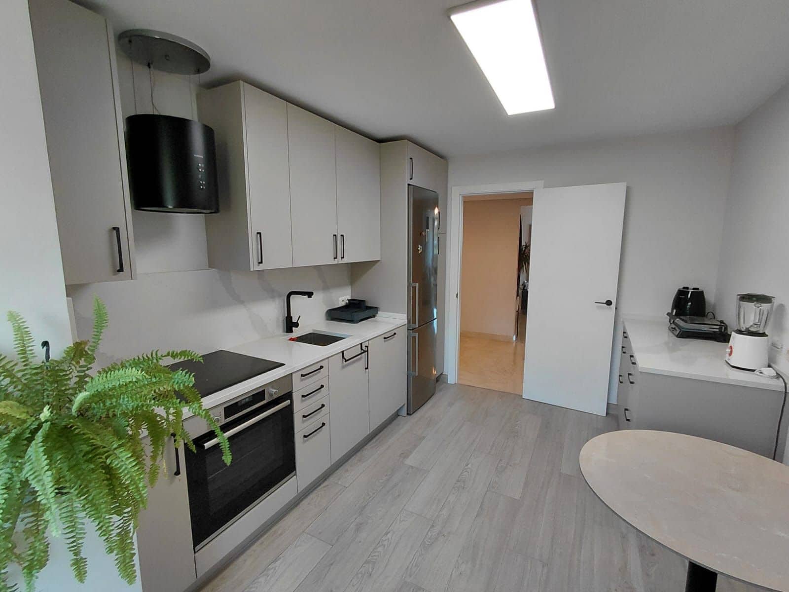 2 bedroom Apartment for sale in Marbella - € 540,000 (Ref: 9456039)