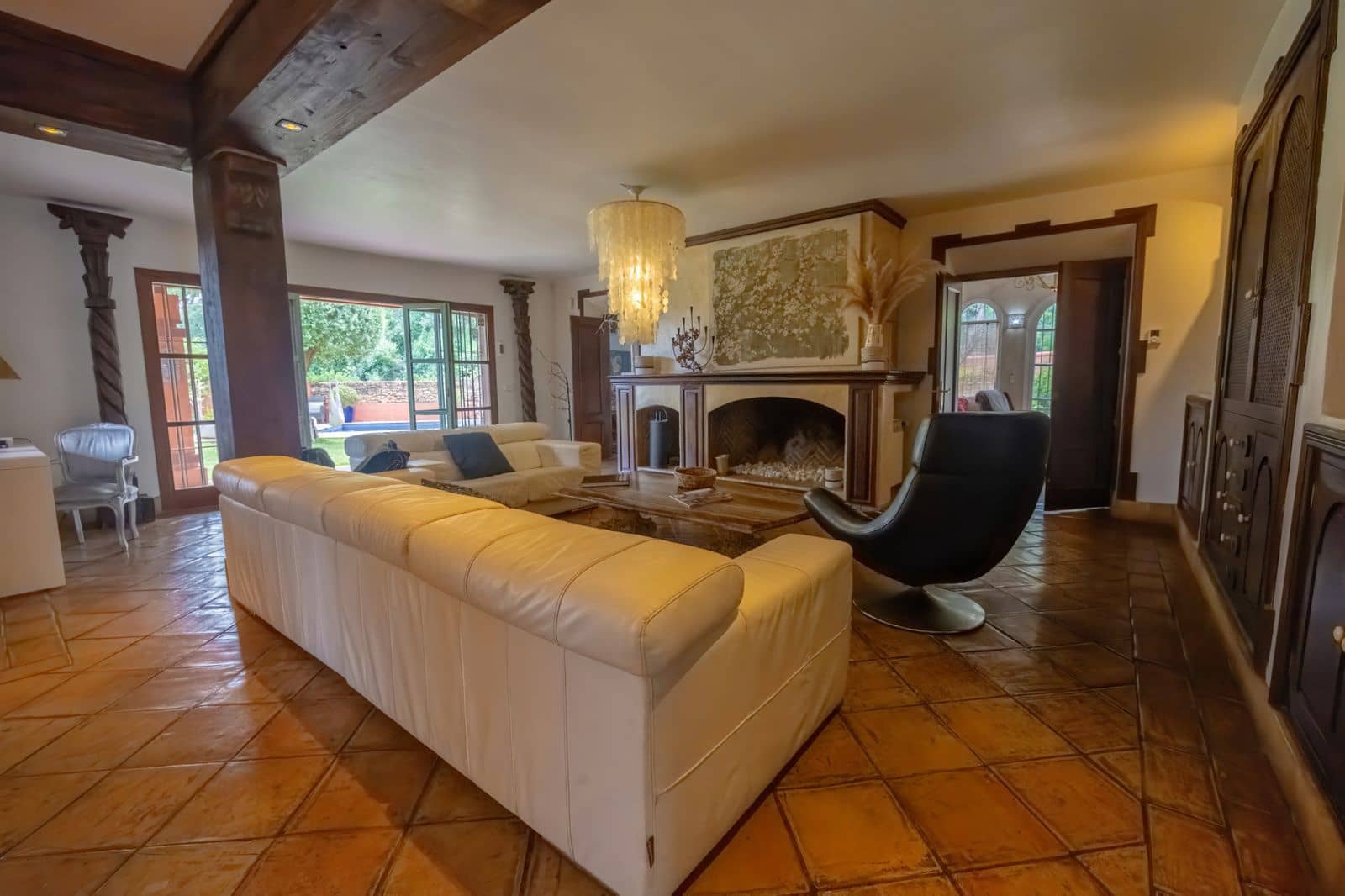 5 makuuhuone Huvila myytävänä paikassa Nueva Andalucia - 2 290 000 € (Ref: 9456042)