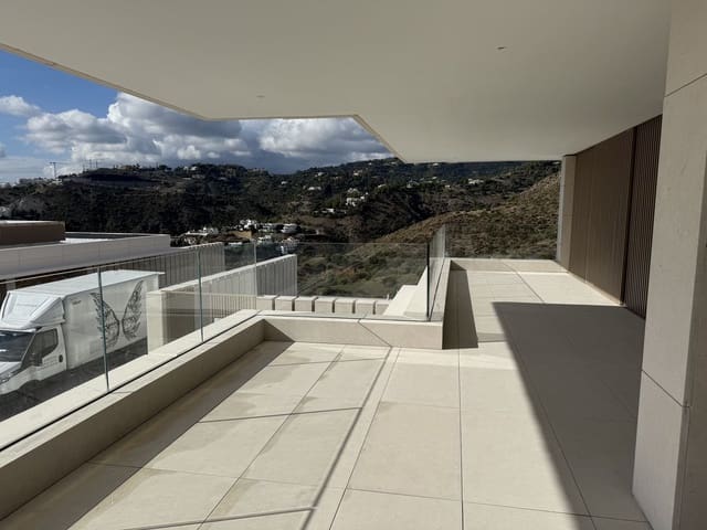 4 bedroom Apartment for sale in La Quinta, Benahavís - € 1,950,000 (Ref: 9456046)