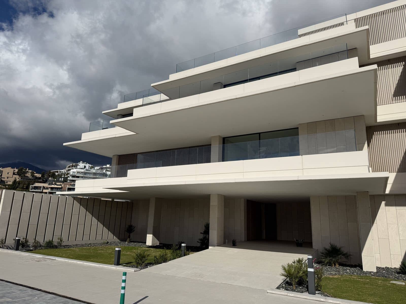 4 bedroom Apartment for sale in La Quinta - € 1,950,000 (Ref: 9456046)