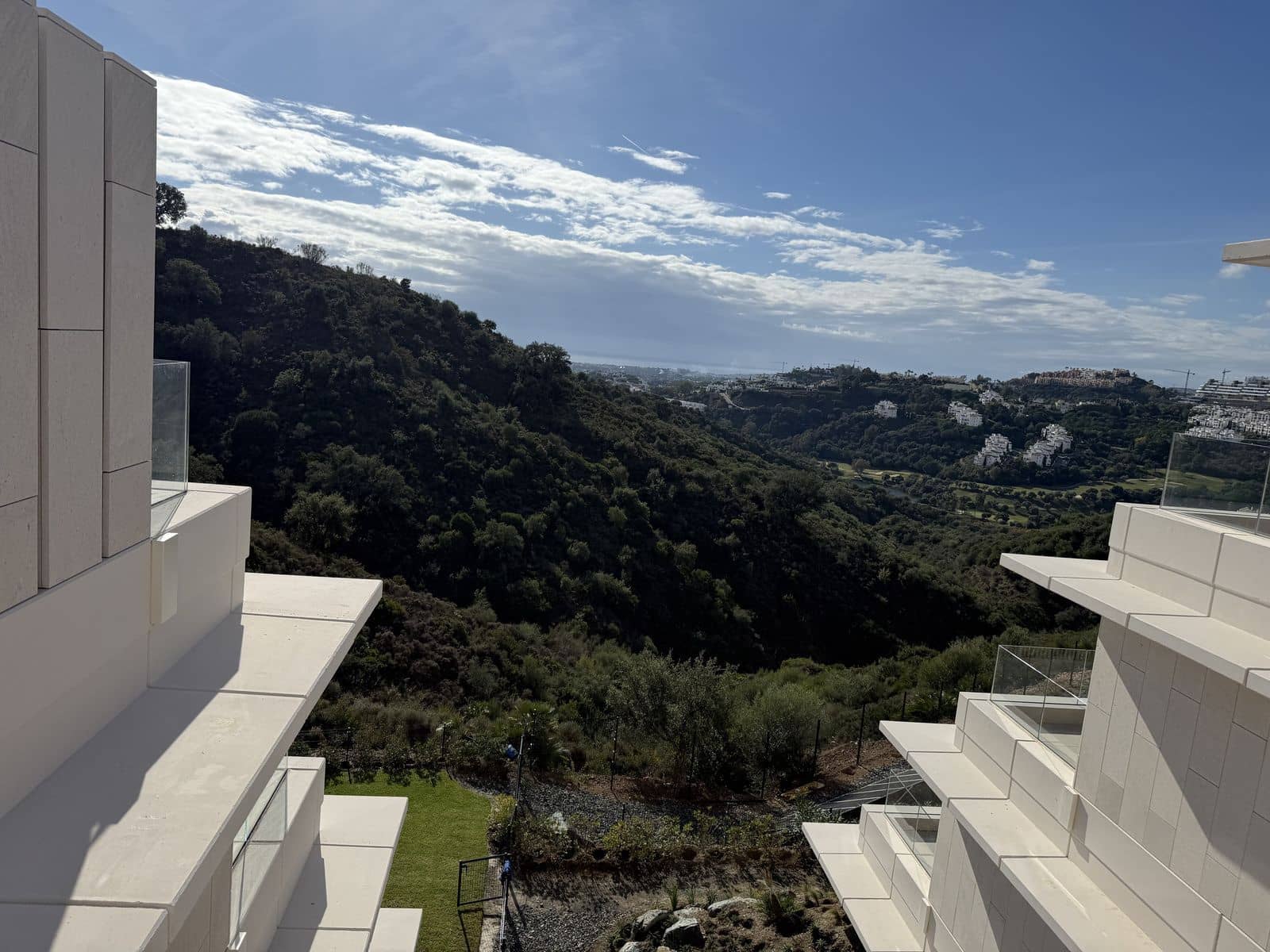 4 bedroom Apartment for sale in La Quinta - € 1,950,000 (Ref: 9456046)