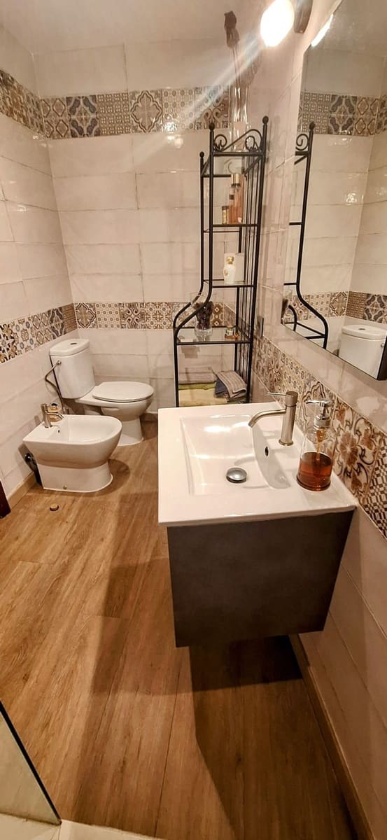 3 bedroom Apartment for sale in Marbella - € 429,900 (Ref: 9456051)