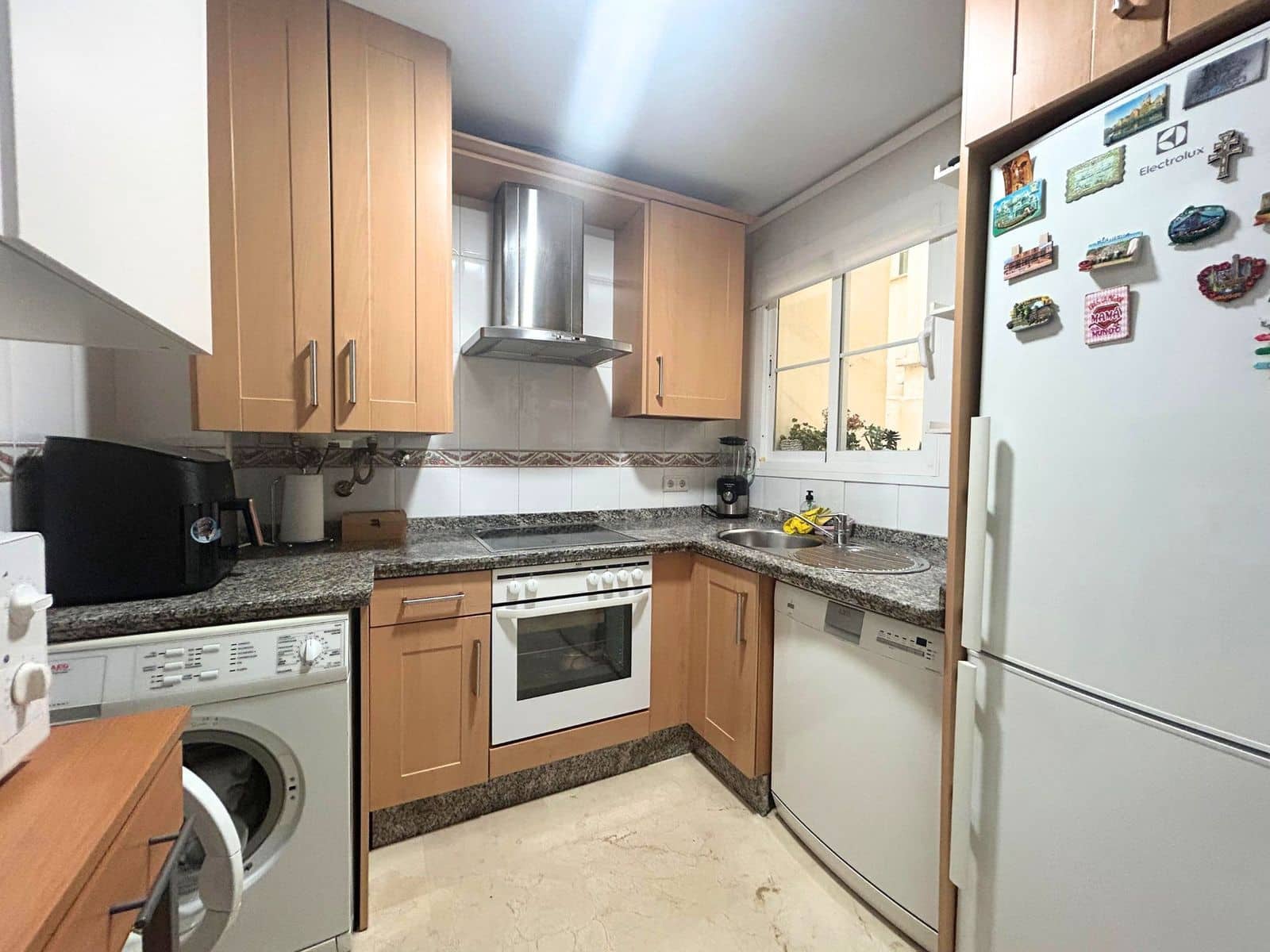 Apartamento de 2 habitaciones en Benalmádena en venta - 329.900 € (Ref: 9456055)