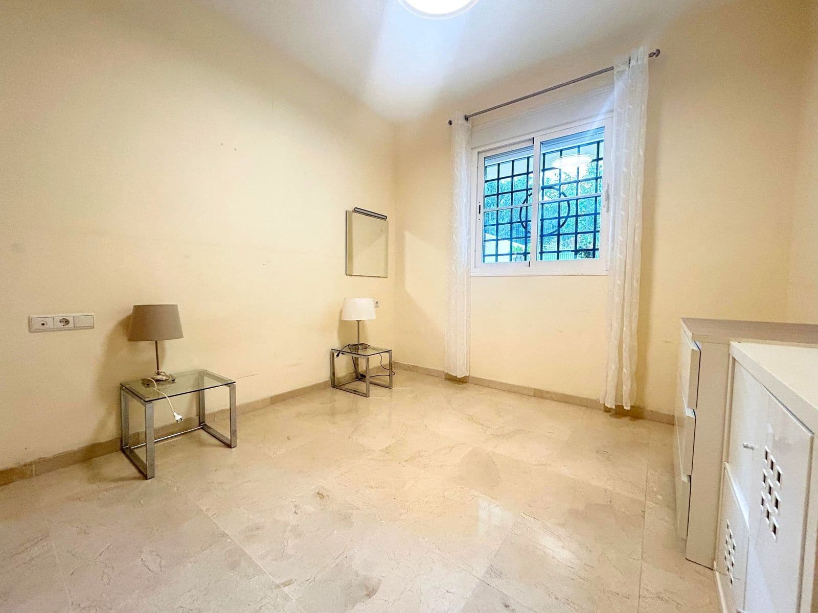 Apartamento de 2 habitaciones en Benalmádena en venta - 329.900 € (Ref: 9456055)