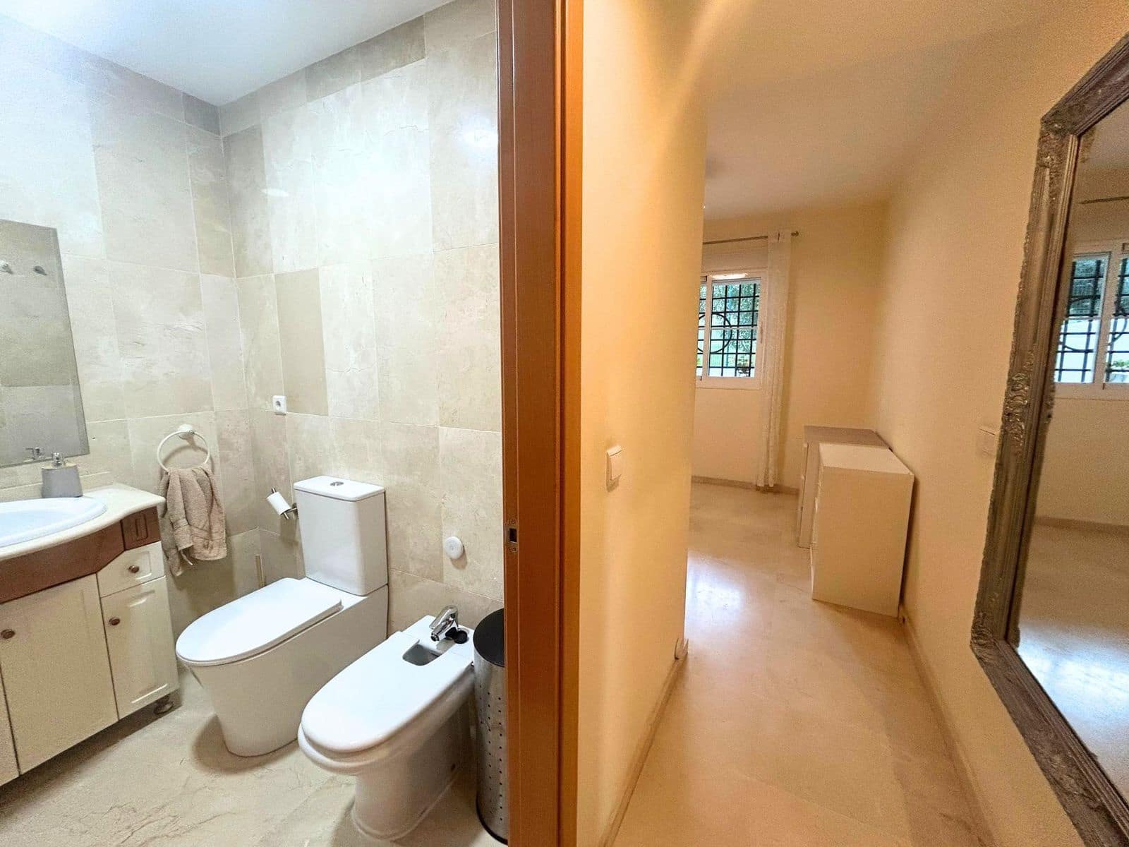 Apartamento de 2 habitaciones en Benalmádena en venta - 329.900 € (Ref: 9456055)